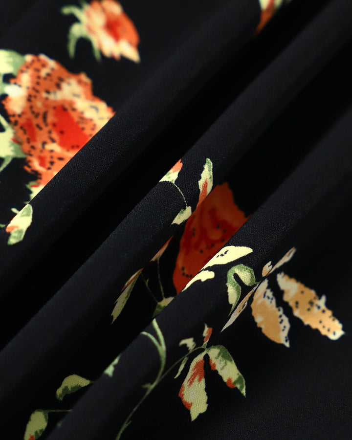 Hannah | Robe noire à col en V et manches courtes