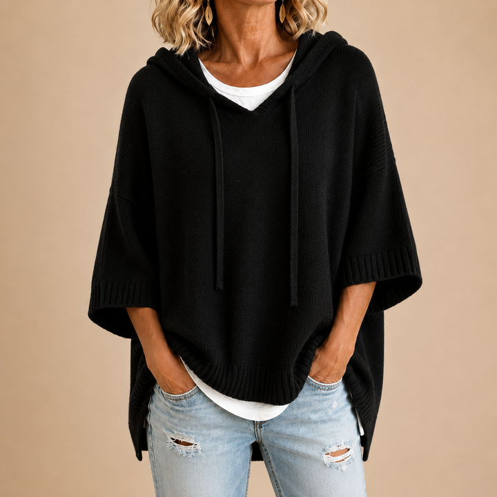 Maisie | Knitted poncho with hood and three-quarter sleeves