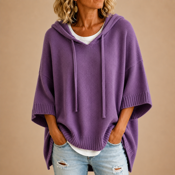 Maisie | Knitted poncho with hood and three-quarter sleeves
